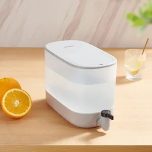 Bình nước để tủ lạnh tiện lợi